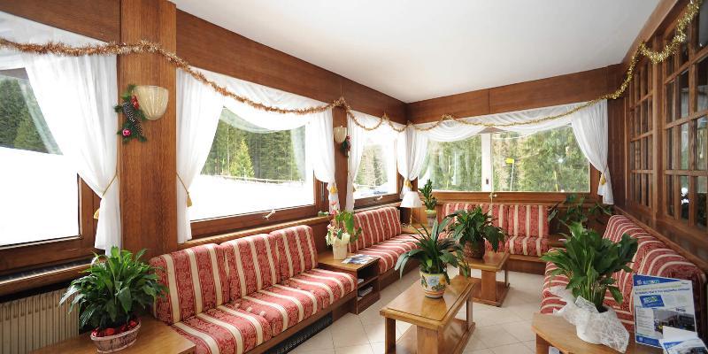 Bucaneve Hotel